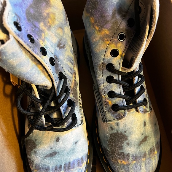 Dr Martens Boots - Picture 7 of 10